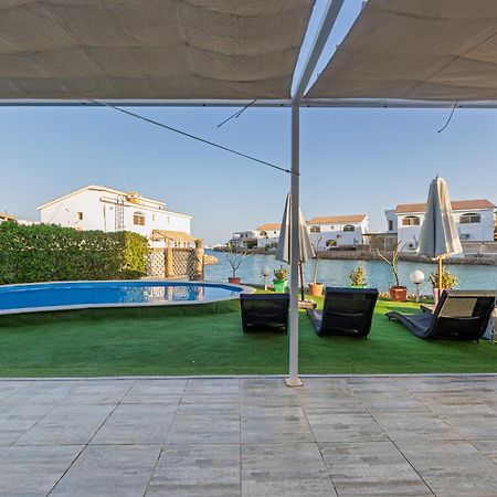 Aden Beach - Sea View Room With Beach Access In Villa Hurgada Dış mekan fotoğraf