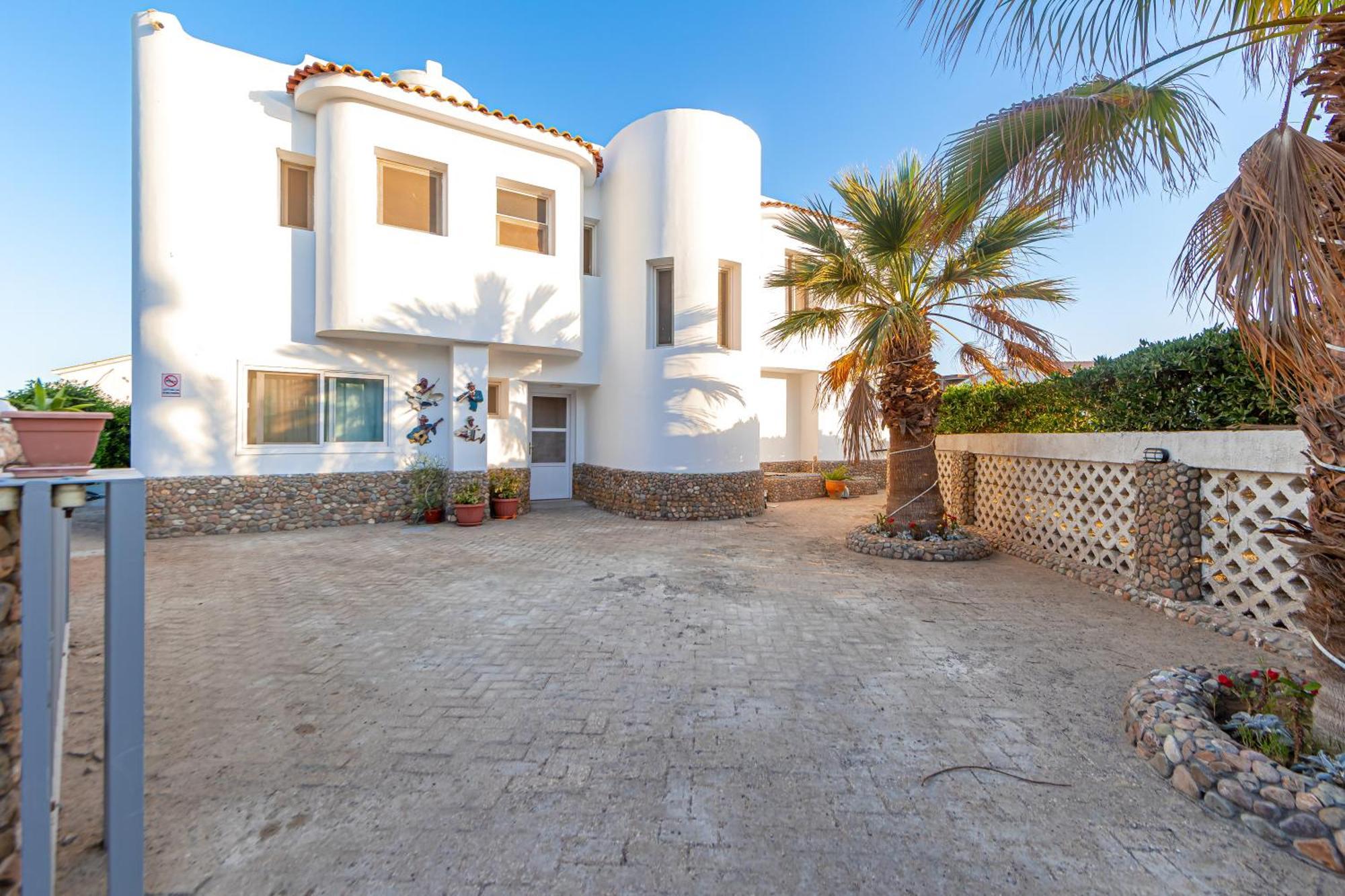 Aden Beach - Sea View Room With Beach Access In Villa Hurgada Dış mekan fotoğraf